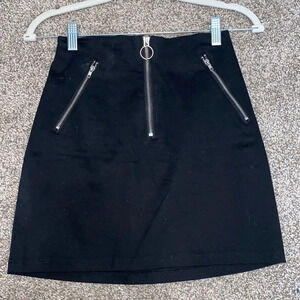 H&M stylish black skirt NWT